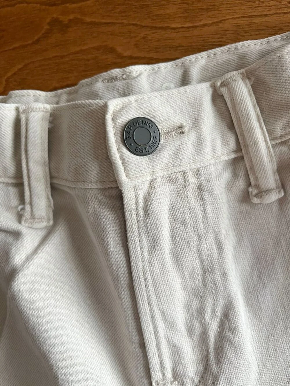 Gap Kids light khaki shorts 8 Slim